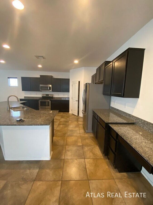 Foto del edificio - 1229 E Taylor Trail