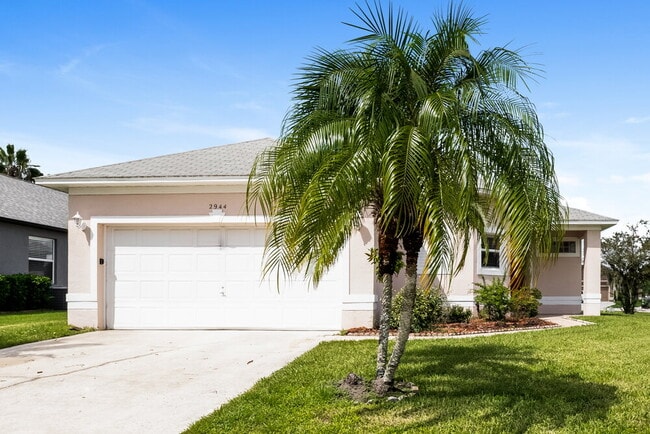 Building Photo - 2944 Cedena Cove St