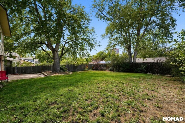 Foto del edificio - 4733 S Willow St