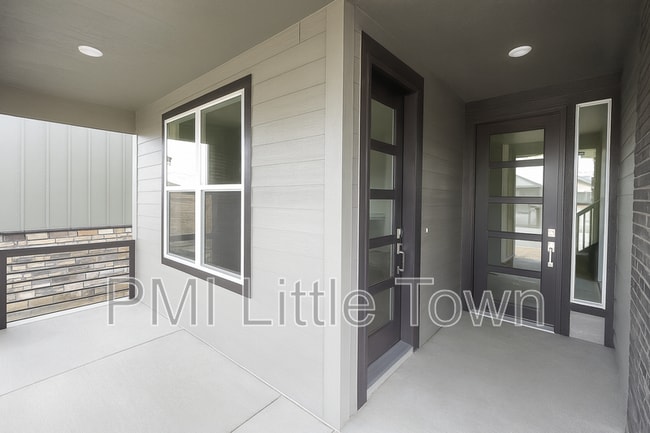 Building Photo - 8207 Sewanee Peak St