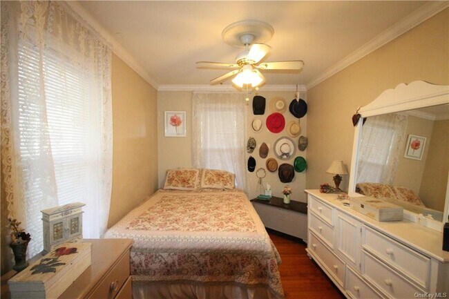 Building Photo - 25 Ramapo Ave