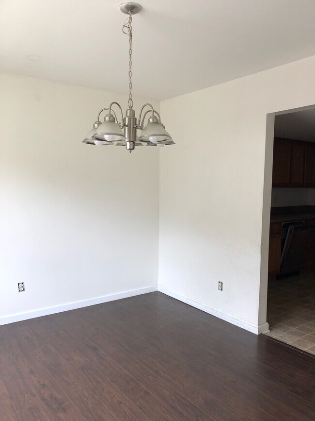 Foto del edificio - 721 Cobble Creek Curv