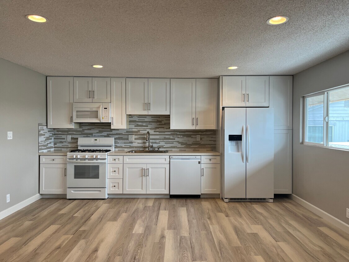 new appliances & newly remodeled kitchen - 5935 Mildred Street