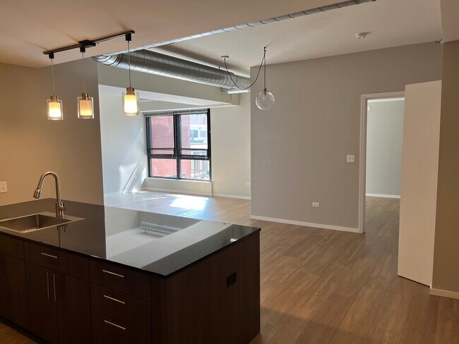Foto del edificio - 211 W Scott St
