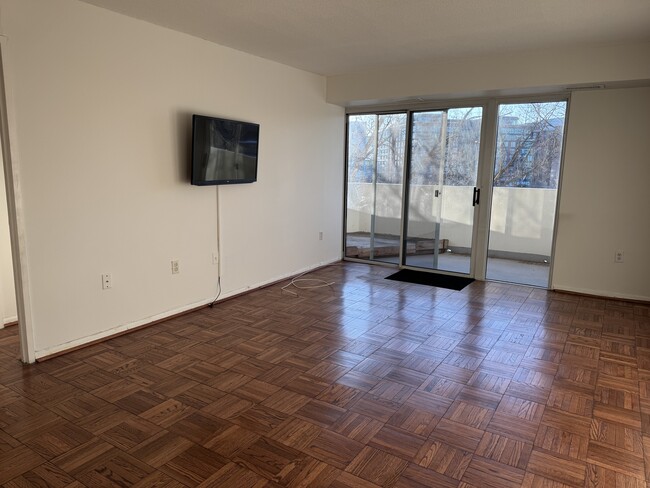 Living Room - 700 7th St SW