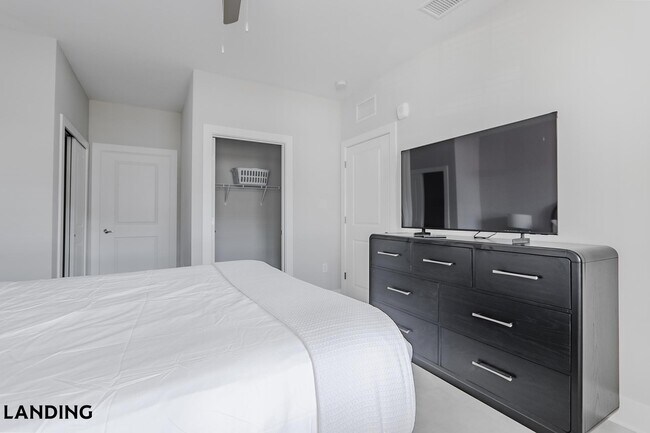 Building Photo - 2361 Commerce Park Dr NE