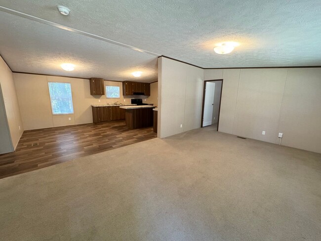 Building Photo - 2843 Old Reaves Ferry Rd
