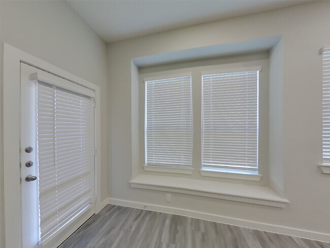 Building Photo - 22716 Terrazzo Dr