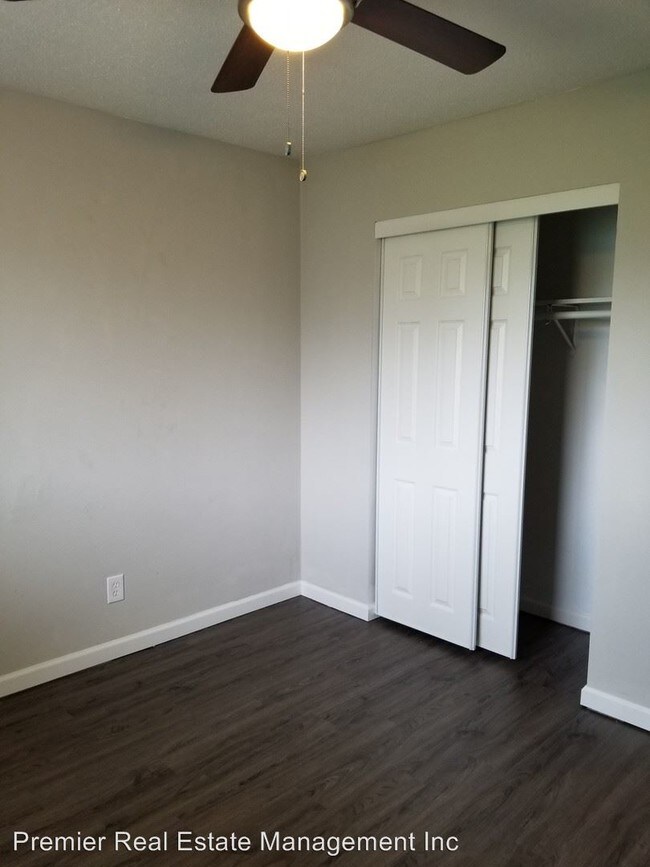 Foto del edificio - 6204 E 155th St