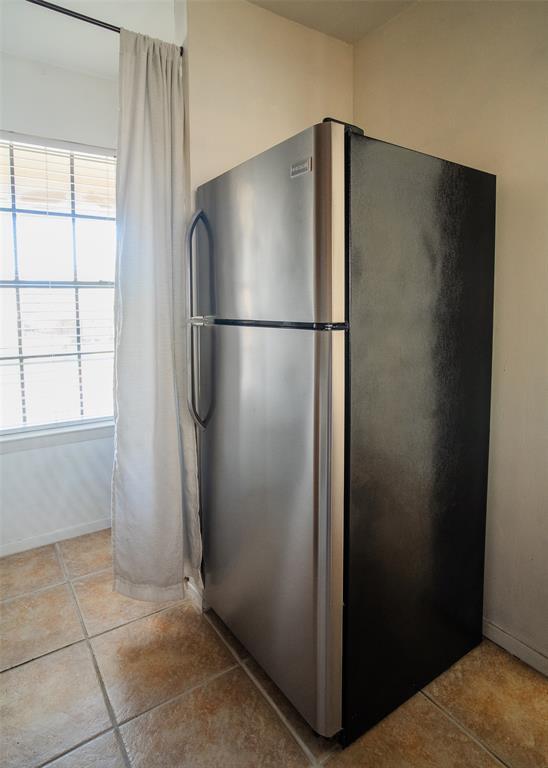 Building Photo - 11901 Swearingen Dr