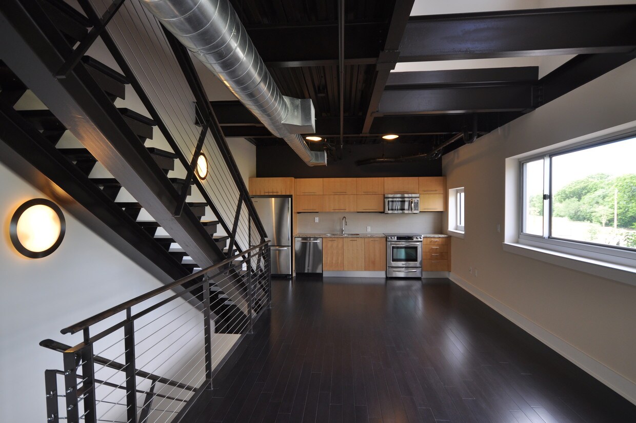 Building Photo - The Shore Condominiums
