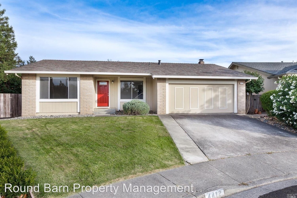 Foto principal - 3 br, 2 bath House - 4412 Hamlet Court
