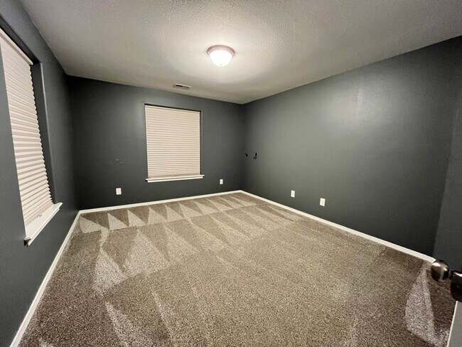 Foto del edificio - 3185 W Peninsula Dr