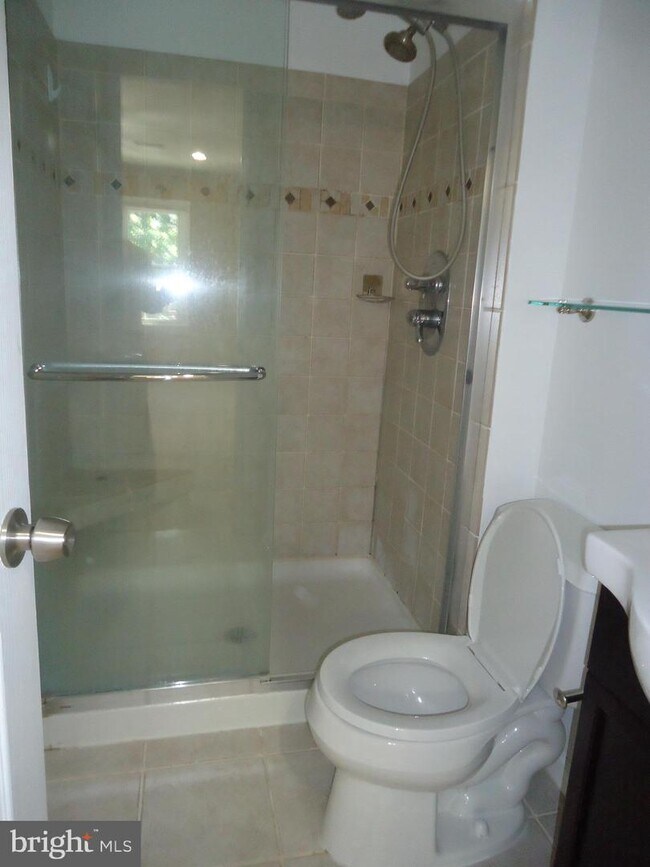 Building Photo - 9922 Finian Ct