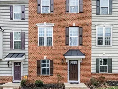 Foto del edificio - 24 Chamberlain Ct