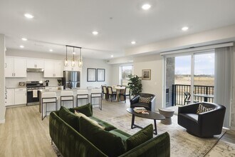 Building Photo - Risor of Blaine