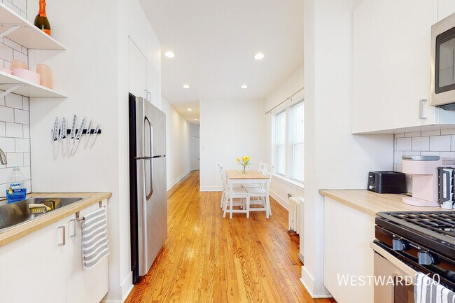 Foto del edificio - 4549 N Albany Ave
