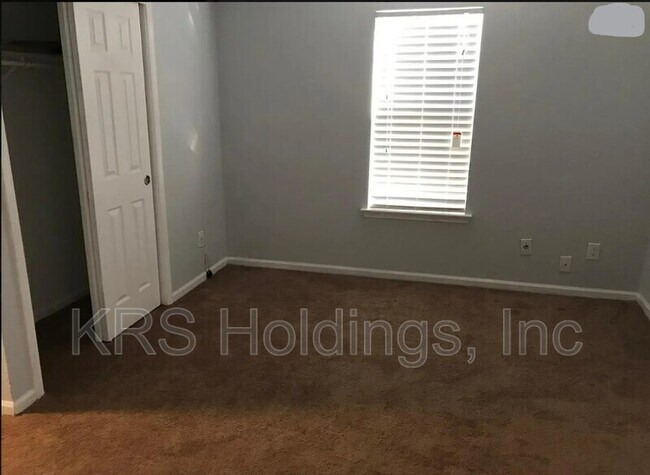 Building Photo - 5412 Glenville Cir