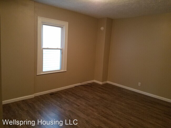 Building Photo - 4 br, 1 bath House - 42 27th St