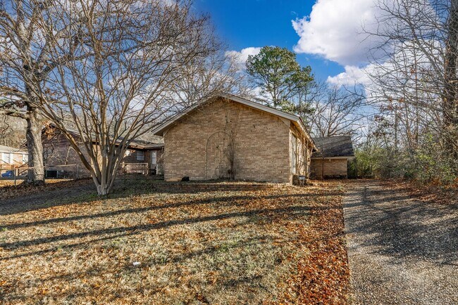 Foto del edificio - Meadowbrook Lane