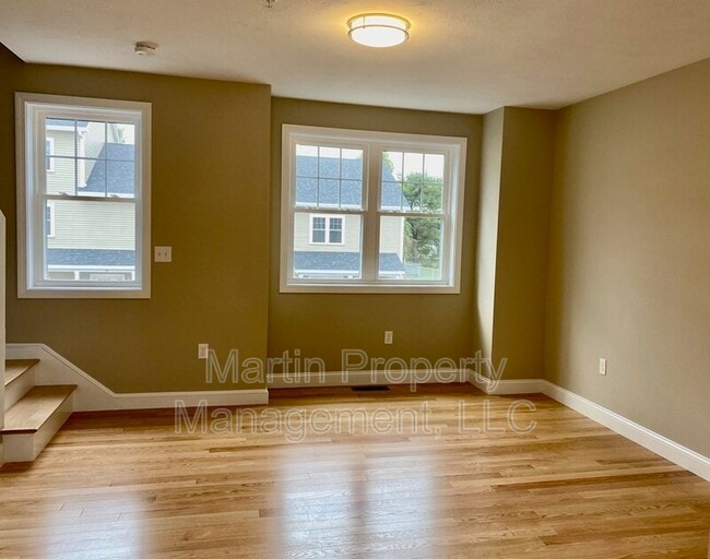 Building Photo - 7 Gorham St