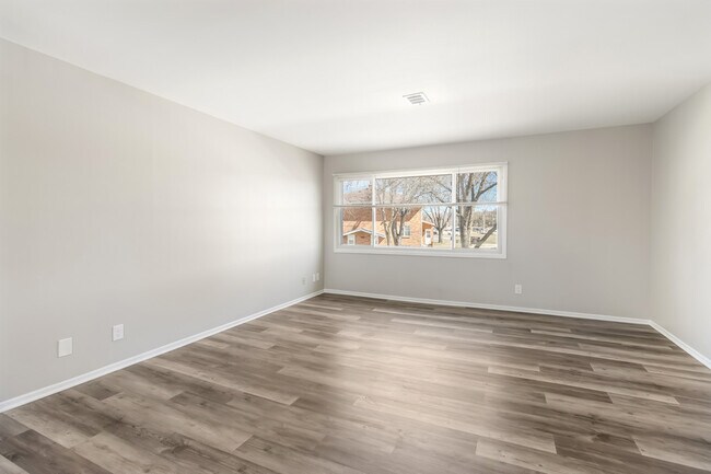 Foto del edificio - 1344 Camden Way