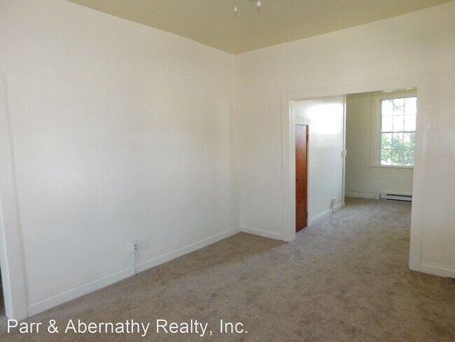 Building Photo - 3 br, 1 bath House - 307 N. 6th Avenue