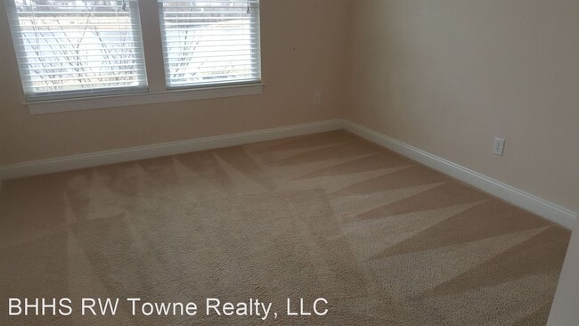 Building Photo - 3 br, 2.5 bath House - 3105 Conservancy Drive