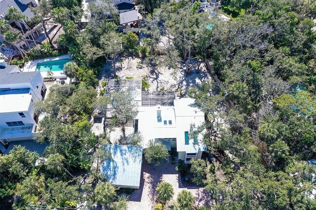 Foto del edificio - 5310 Hidden Harbor Rd