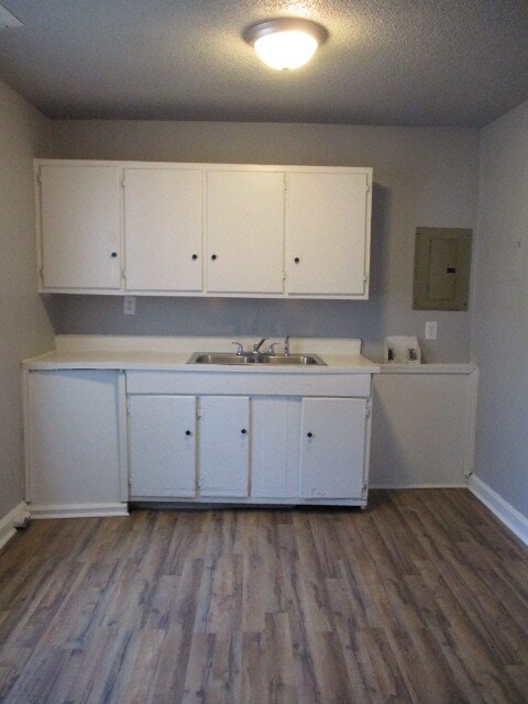 Building Photo - 2605 Textile Dr
