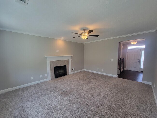 Building Photo - 1733 Ethan Way