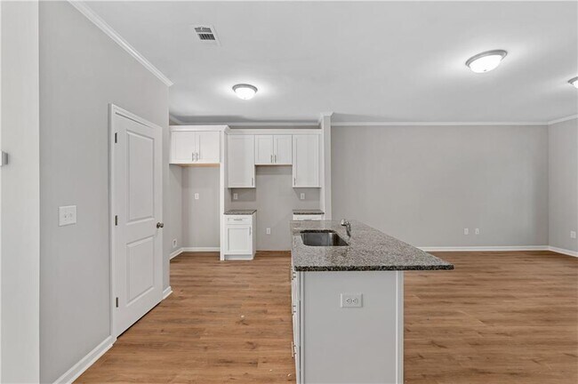 Foto del edificio - 2840 Laurel Ridge Cir