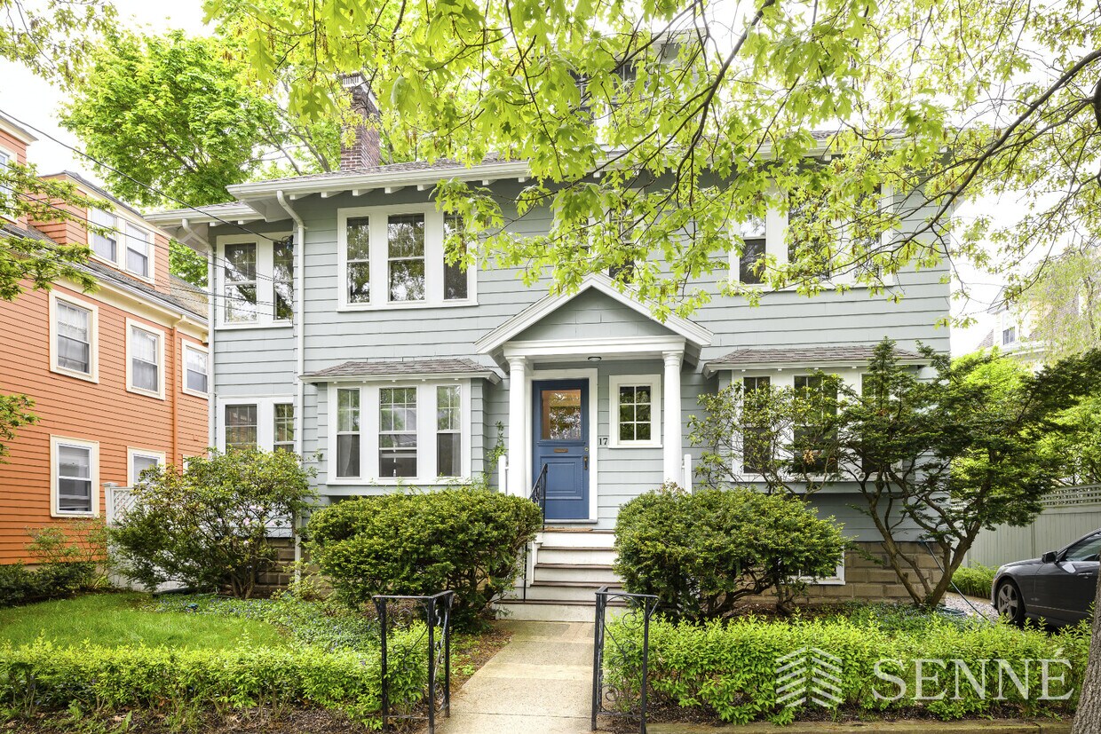 Foto principal - 17 Channing St