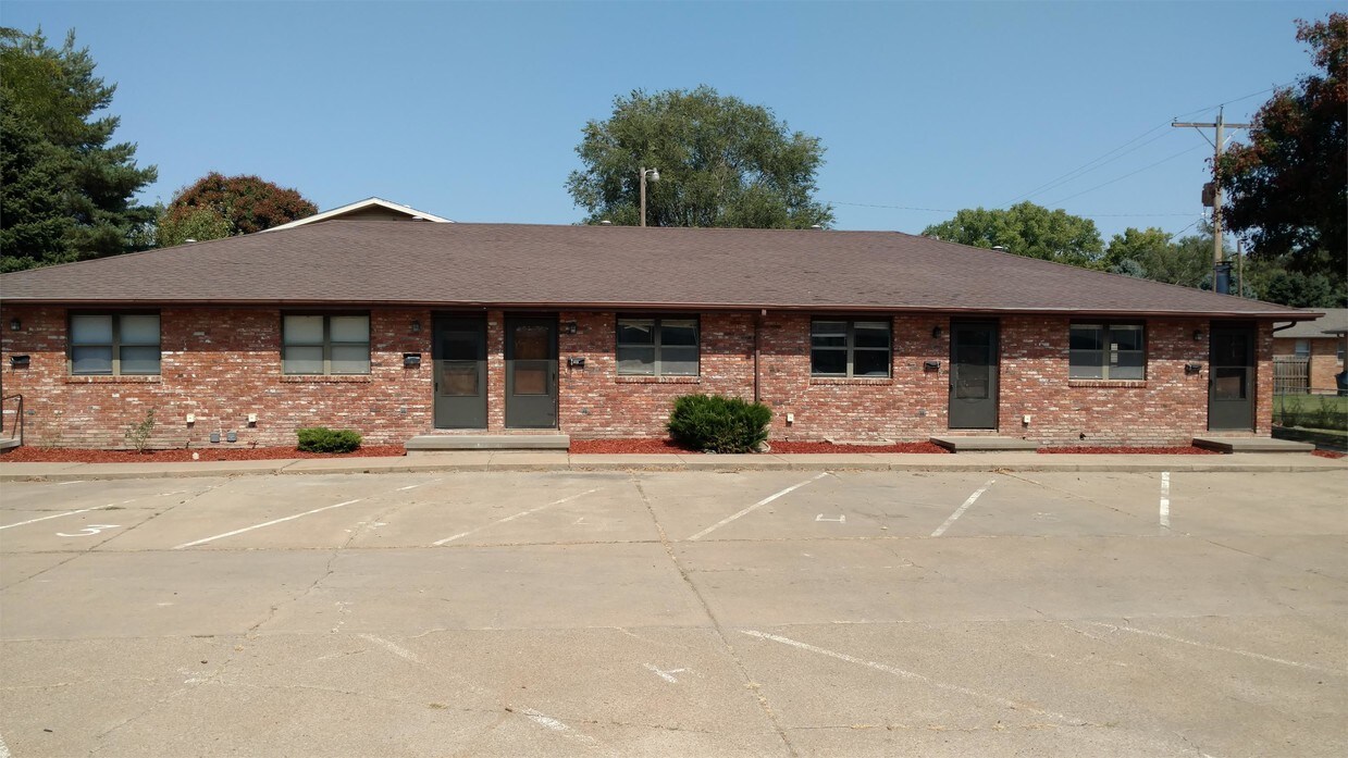 Building Photo - 619 S 2nd St
