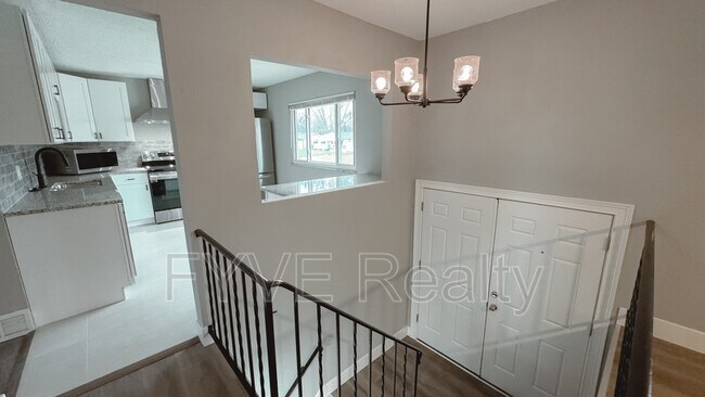 Foto del edificio - 5057 Fullerton Dr