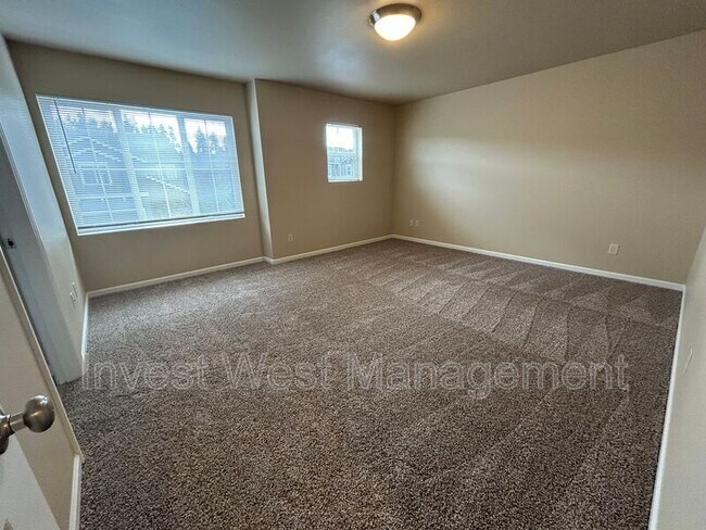 Foto del edificio - 8000 NE 20th St