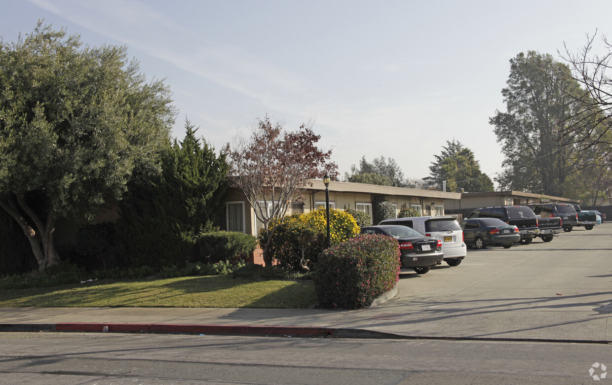 Primary Photo - Blossom Way Apartments