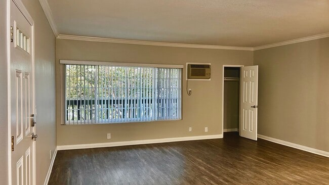 Interior Photo - Summer Crest Apartments