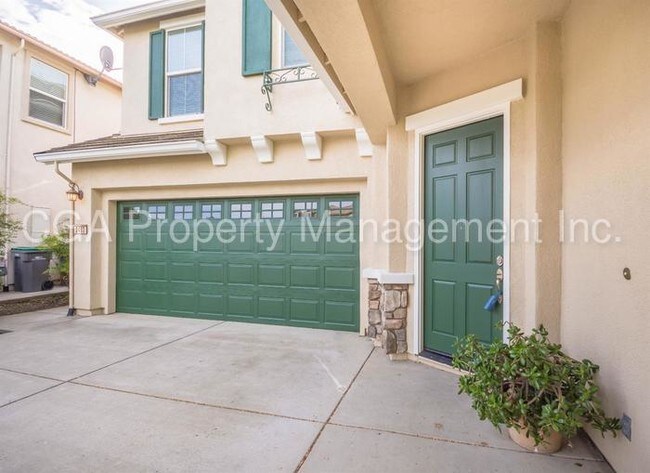 Building Photo - 2483 Bear River Ct