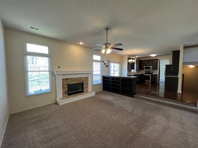 Building Photo - Welcome to this beautiful 4-bedroom, 2.5-b...
