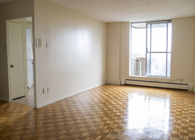 Building Photo - Alta Vista Towers