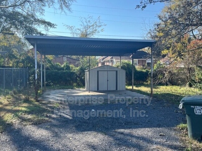 Building Photo - 1321 Snowden Ave
