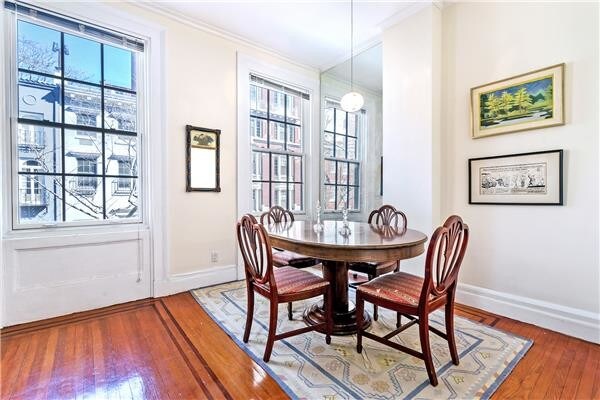 Foto del edificio - 36 W 11th St
