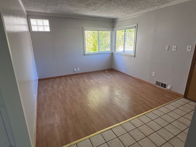 Building Photo - Spacious 3BD/2BA Home, Move-In Ready with Finished Basement