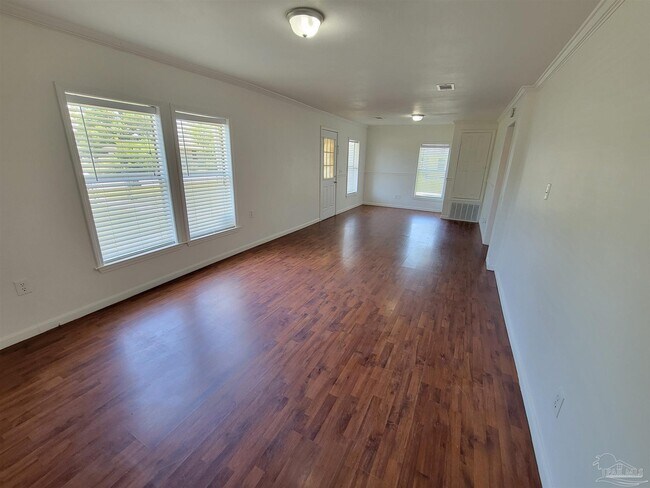 Foto del edificio - 714 N 49th Ave