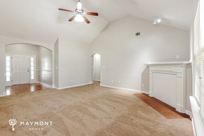 Building Photo - 3114 Alexandria Dr
