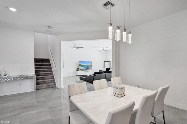 Foto del edificio - 5 br, 3.5 bath House - 10850 Oceano Way