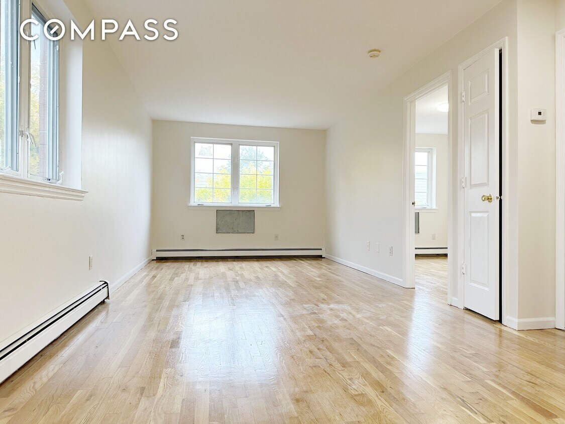 182424 Linden St, Queens, NY 11385 Townhome Rentals in Queens NY