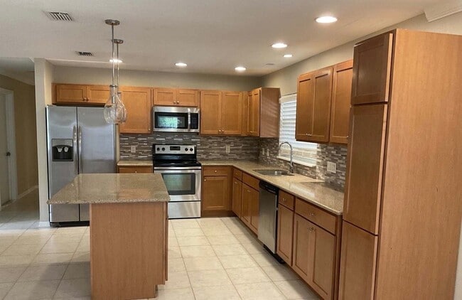 Building Photo - 8516 Cedar Cove Ct