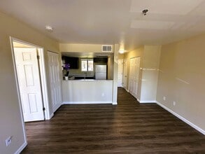 Building Photo - 202 Mariner Way